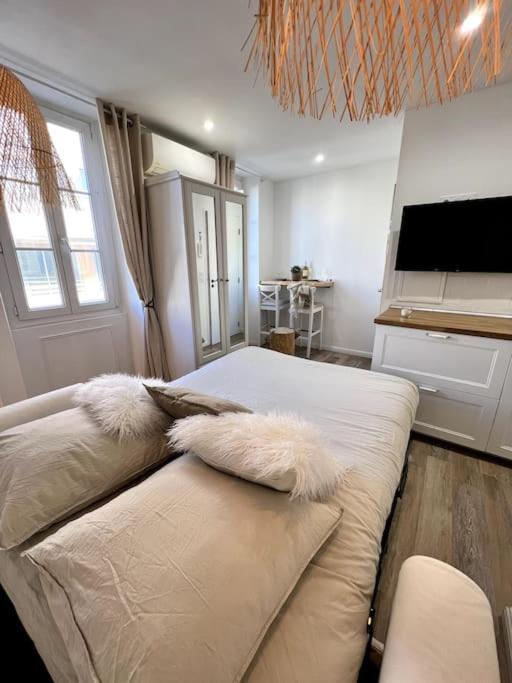Studio 2 Neuf A 100M Des Plages Et De La Gare Saint-Raphael (Var) Exterior foto